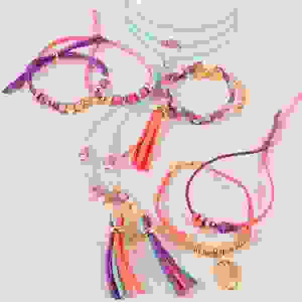 Pulseras con dijes eslabones dorados - Make It Real - Imagen 2