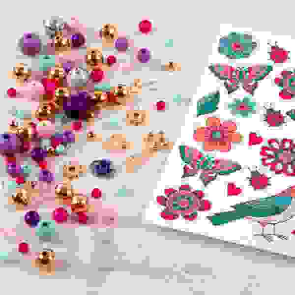 Pulseras con dijes de amuletos - Make It Real - Imagen 3